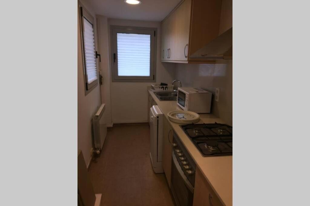 Apartamento Construccion Nueva Barcelona-กาเลญา ภายนอก รูปภาพ